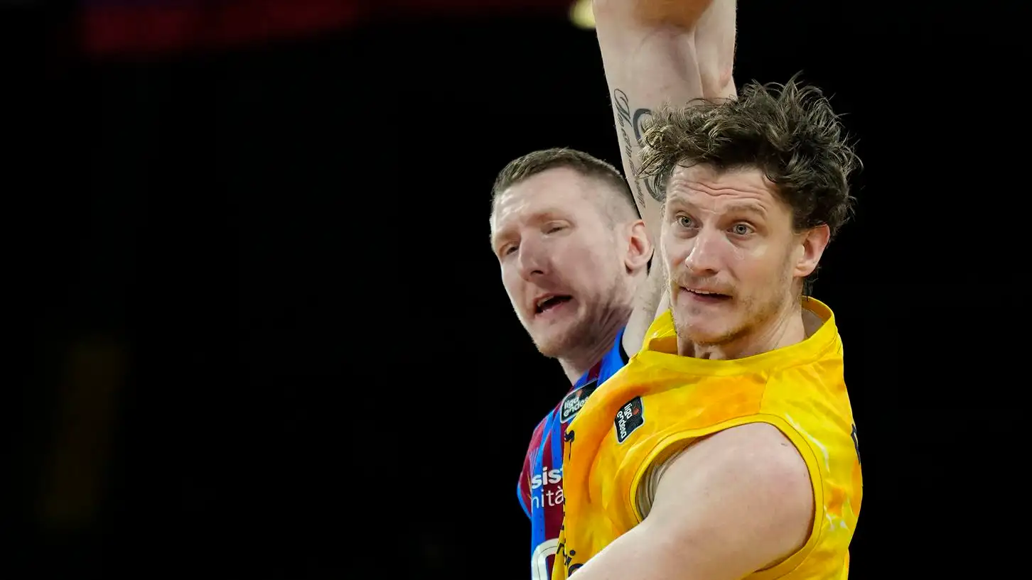 Artem Pustovyi, jugador ucraniano de la ACB, en un partido contra el Barça Artem Pustovyi, jugador ucraniano de la ACB, en un partido contra el Barça
