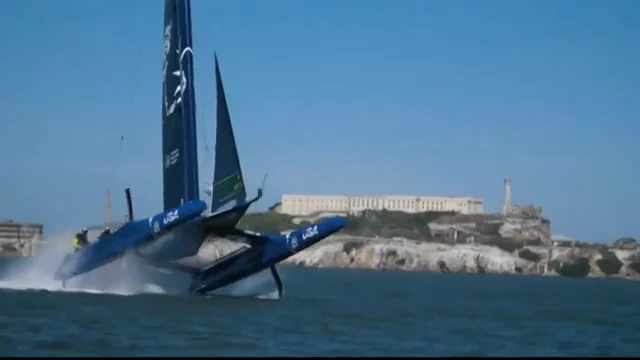 El viento vuelca al F50 de Estados Unidos en el SailGP de San Francisco