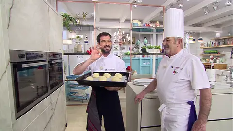 Mete la bandeja en el horno 10 minutos Mete la bandeja en el horno 10 minutos