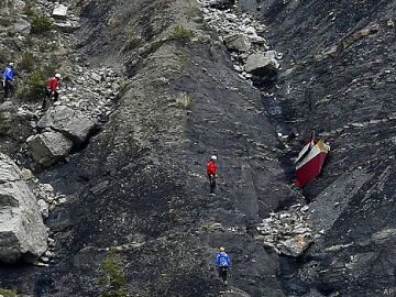 Efemérides de hoy 24 de marzo de 2022: Accidente de avión de la compañía alemana Germanwings, en los Alpes