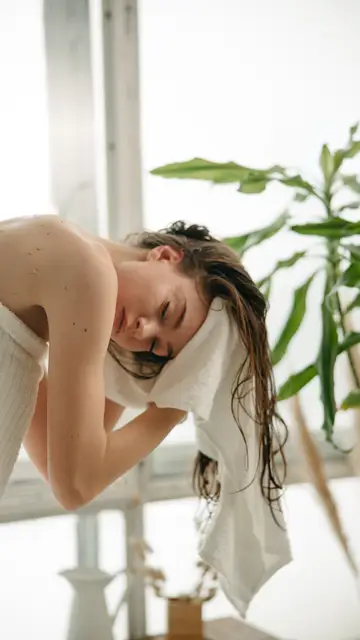 Trucos para secar el pelo rápidamente sin secador TRUCOS