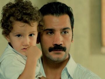 Yilmaz secuestra al pequeño Adnan