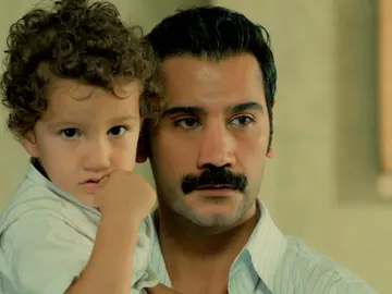 Yilmaz secuestra al pequeño Adnan Yilmaz secuestra al pequeño Adnan