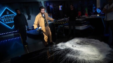 Fascinante: Jake Gyllenhaal y Yahya Abdul-Mateen II crean galaxias en 'El Hormiguero 3.0'