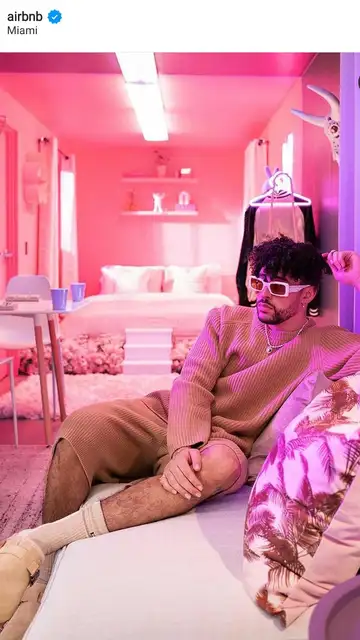 El interior del camión de Bad Bunny El interior del camión de Bad Bunny