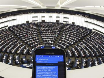 La Eurocámara ratifica la prórroga de diez años para la itinerancia gratuita