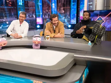 El 'explosivo' duelo visual entre Jake Gyllenhaal y Yahya Abdul Mateen II en 'El Hormiguero 3.0' El 'explosivo' duelo visual entre Jake Gyllenhaal y Yahya Abdul Mateen II en 'El Hormiguero 3.0'