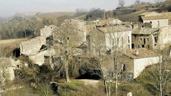 Idealista: Se vende un pueblo en Burgos Idealista: Se vende un pueblo en Burgos