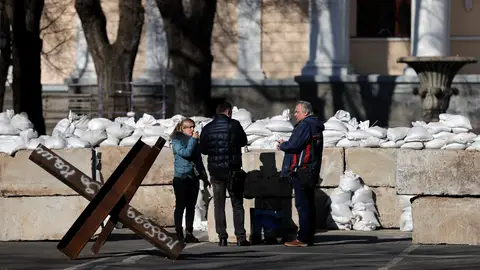 Odesa se prepara para un inminente ataque ruso Odesa se prepara para un inminente ataque ruso