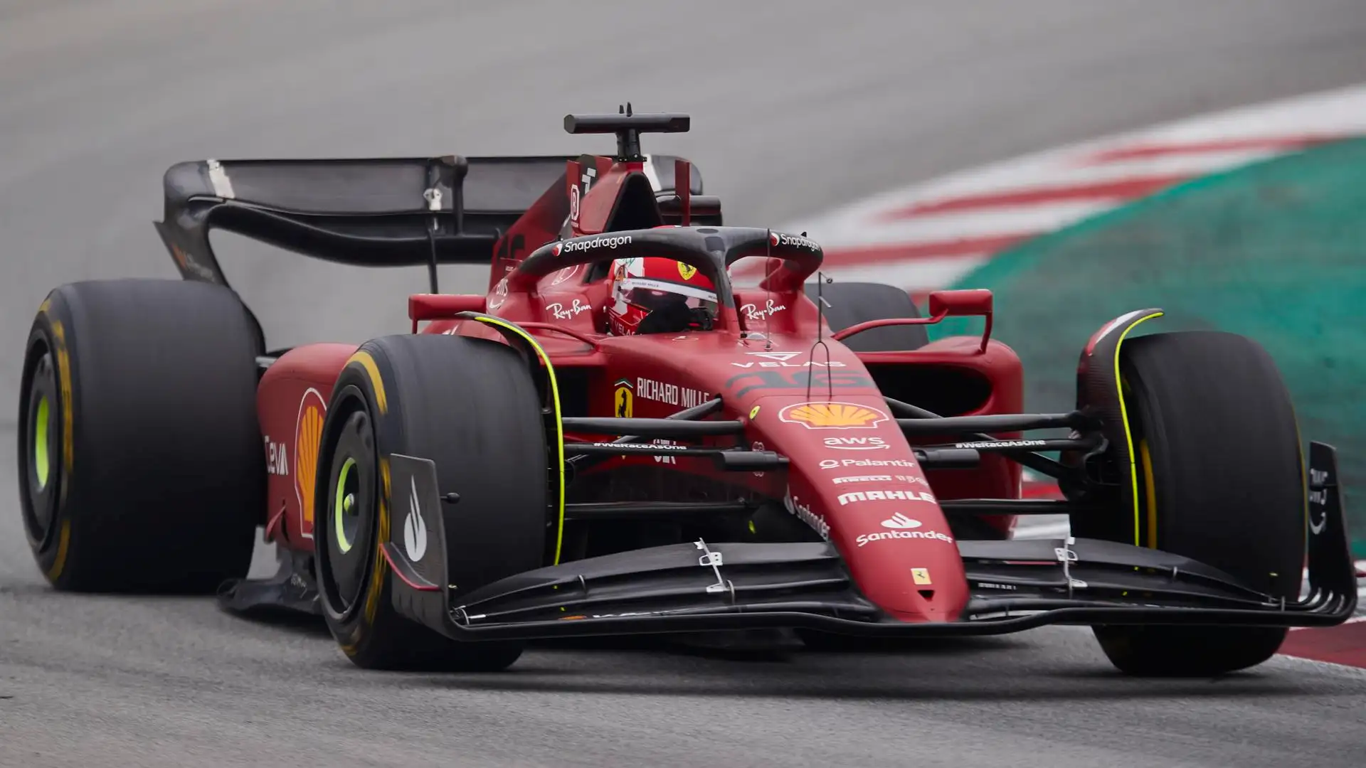 Leclerc domina los Libres 2 con Sainz tercero; Alonso, undécimo Leclerc domina los Libres 2 con Sainz tercero; Alonso, undécimo
