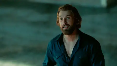 Fikret muestra su verdadera cara Fikret muestra su verdadera cara