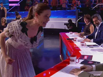 "¿Vengüenza ajena, estás de coña?": el gran enfado de Raquel Sánchez Silva con Santiago Segura en 'El Desafío' "¿Vengüenza ajena, estás de coña?": el gran enfado de Raquel Sánchez Silva con Santiago Segura en 'El Desafío'