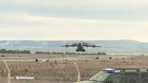 España envía otro avión con armas a Ucrania España envía otro avión con armas a Ucrania