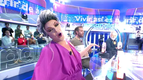 Supremme de Luxe recuerda que ‘Vivir así es morir de amor’ a Verónica Hidalgo en ‘La Pista’ Supremme de Luxe recuerda que ‘Vivir así es morir de amor’ a Verónica Hidalgo en ‘La Pista’