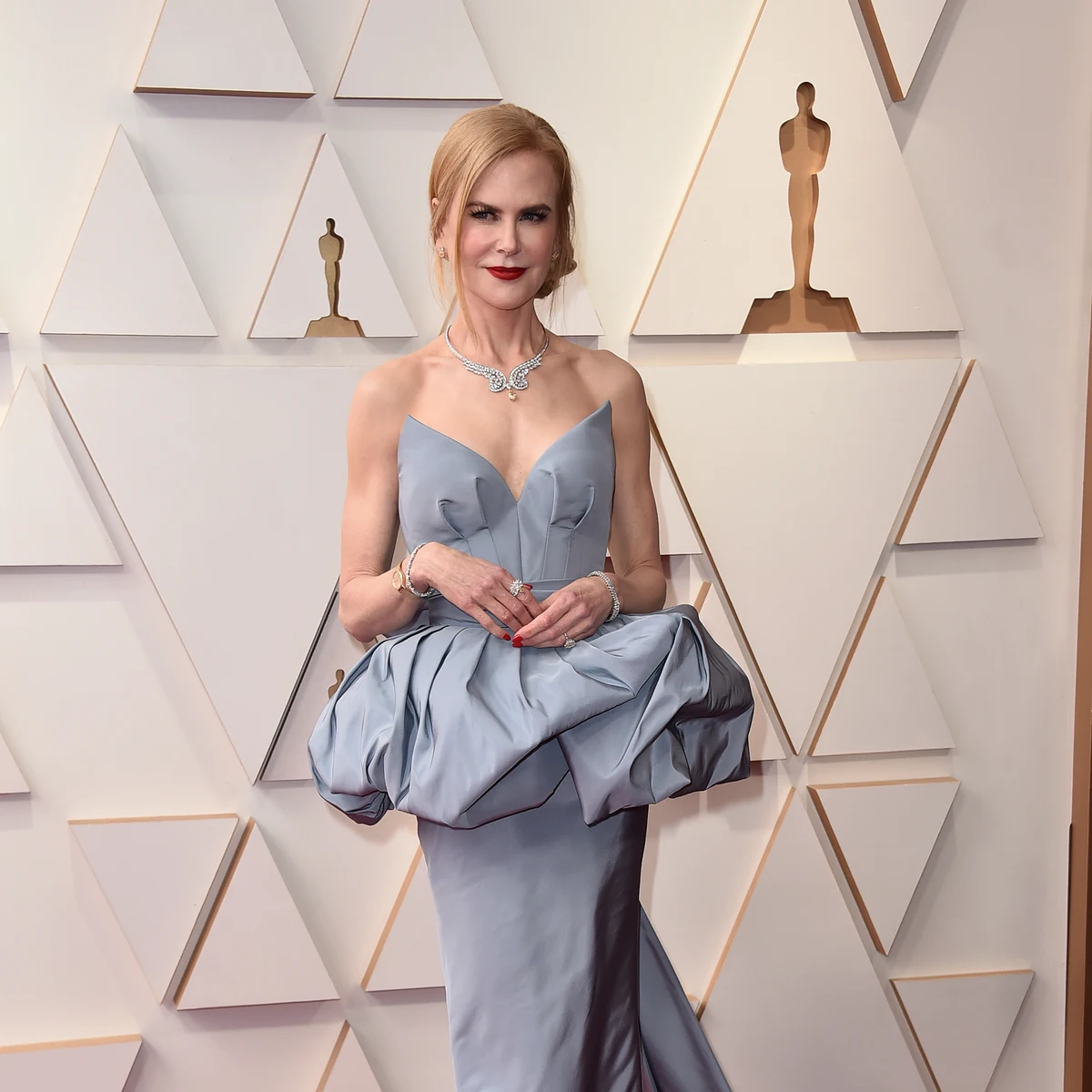 Nicole Kidman inventó el arrollador color de su impresionante vestido para los Premios Oscar 2022 Nicole Kidman inventó el arrollador color de su impresionante vestido para los Premios Oscar 2022