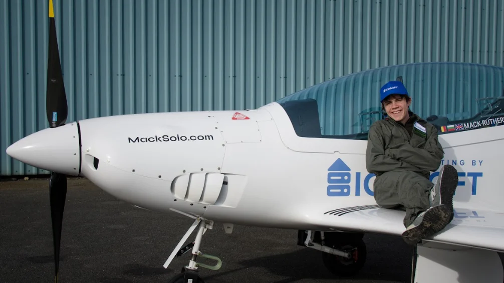 Mack Rutherford, el adolescente que quiere batir un récord dando la vuelta al mundo solo en avioneta Mack Rutherford, el adolescente que quiere batir un récord dando la vuelta al mundo solo en avioneta