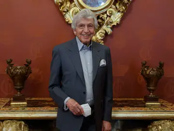 Manuel Alejandro, el compositor más prolífico de España, celebra sus 90 años sobre el escenario del Teatro Real