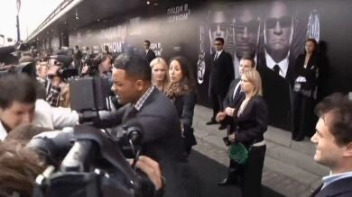 Cuando Will Smith le pegó una torta a un periodista ucraniano que le intentó besar en un estreno