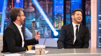 La divertida anécdota de cómo Michael Bublé le explicó a sus hijos que esperaban un nuevo hermano