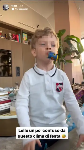 Leo confuso con la vuelta a casa de su padre, Fedez Leo confuso con la vuelta a casa de su padre, Fedez