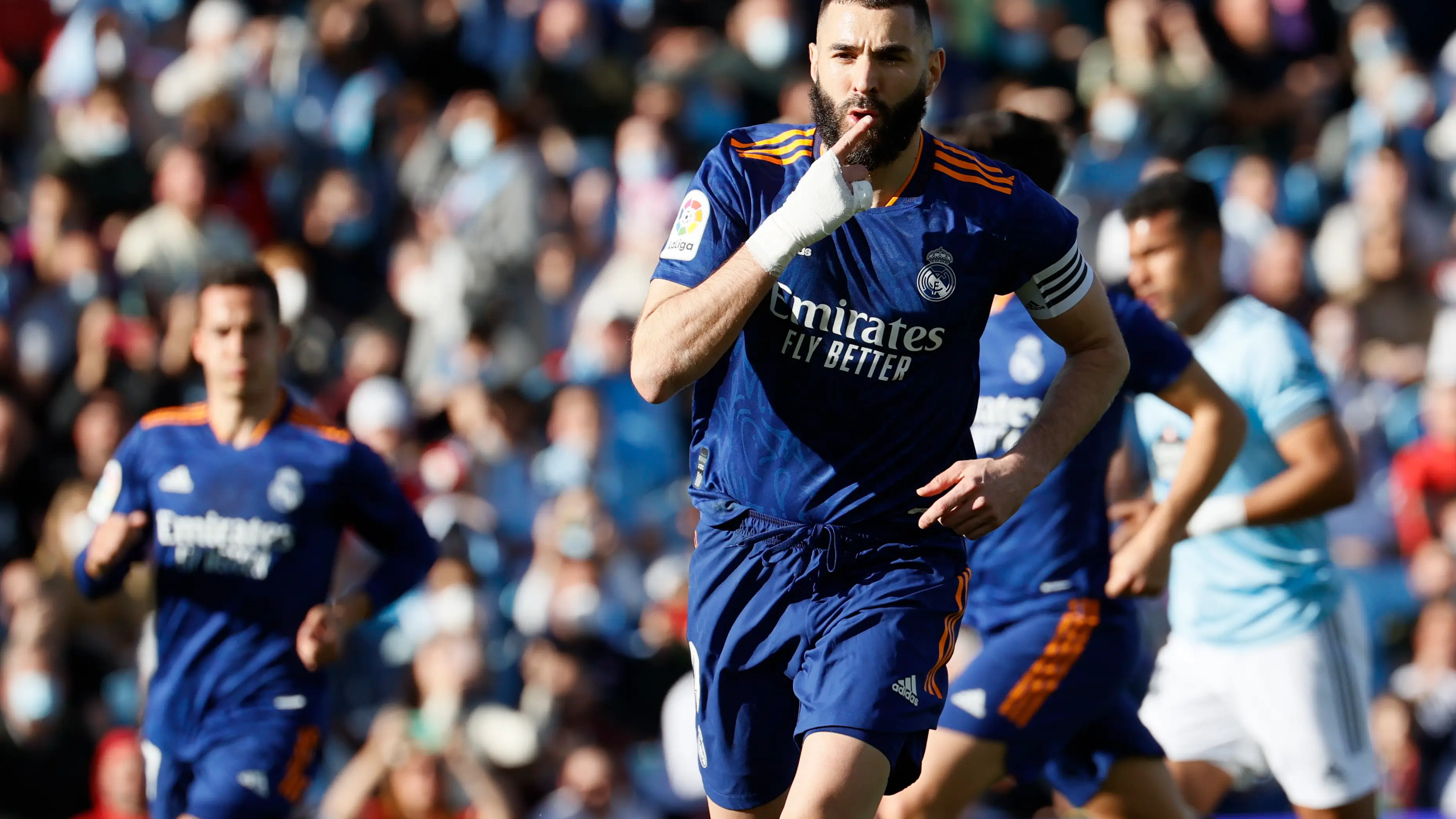 Benzema celebra el gol ante el Celta Benzema celebra el gol ante el Celta