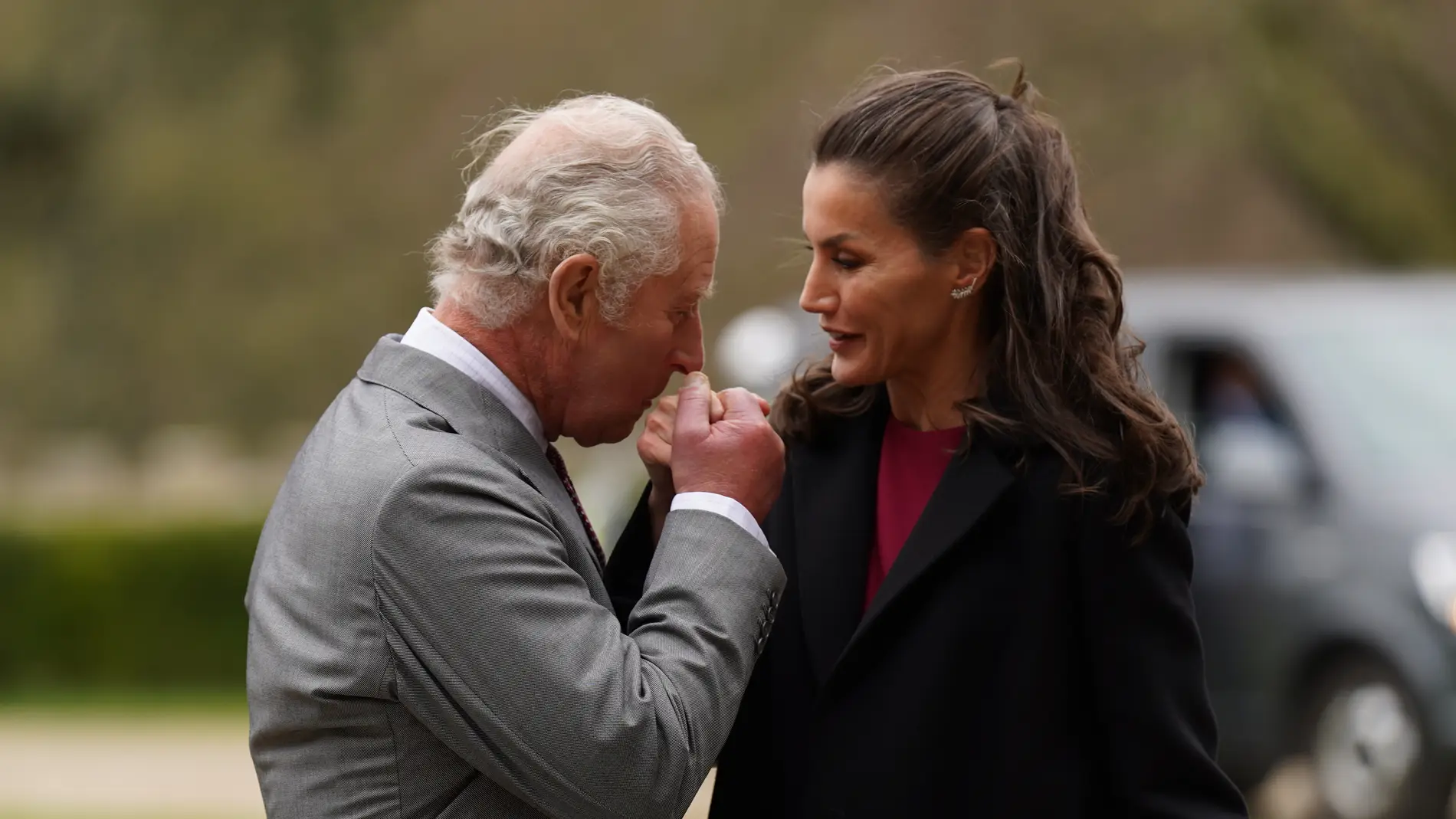 La buena relación del príncipe Gales y la reina Letizia