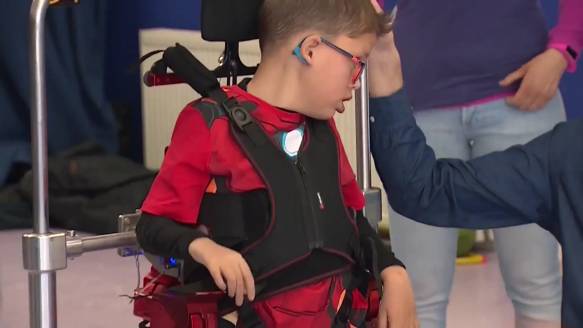 Jorge, primer niño con un exoesqueleto infantil en el mundo Jorge, primer niño con un exoesqueleto infantil en el mundo
