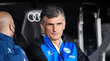 Mendilíbar, segundo técnico destituido por el Alavés esta temporada