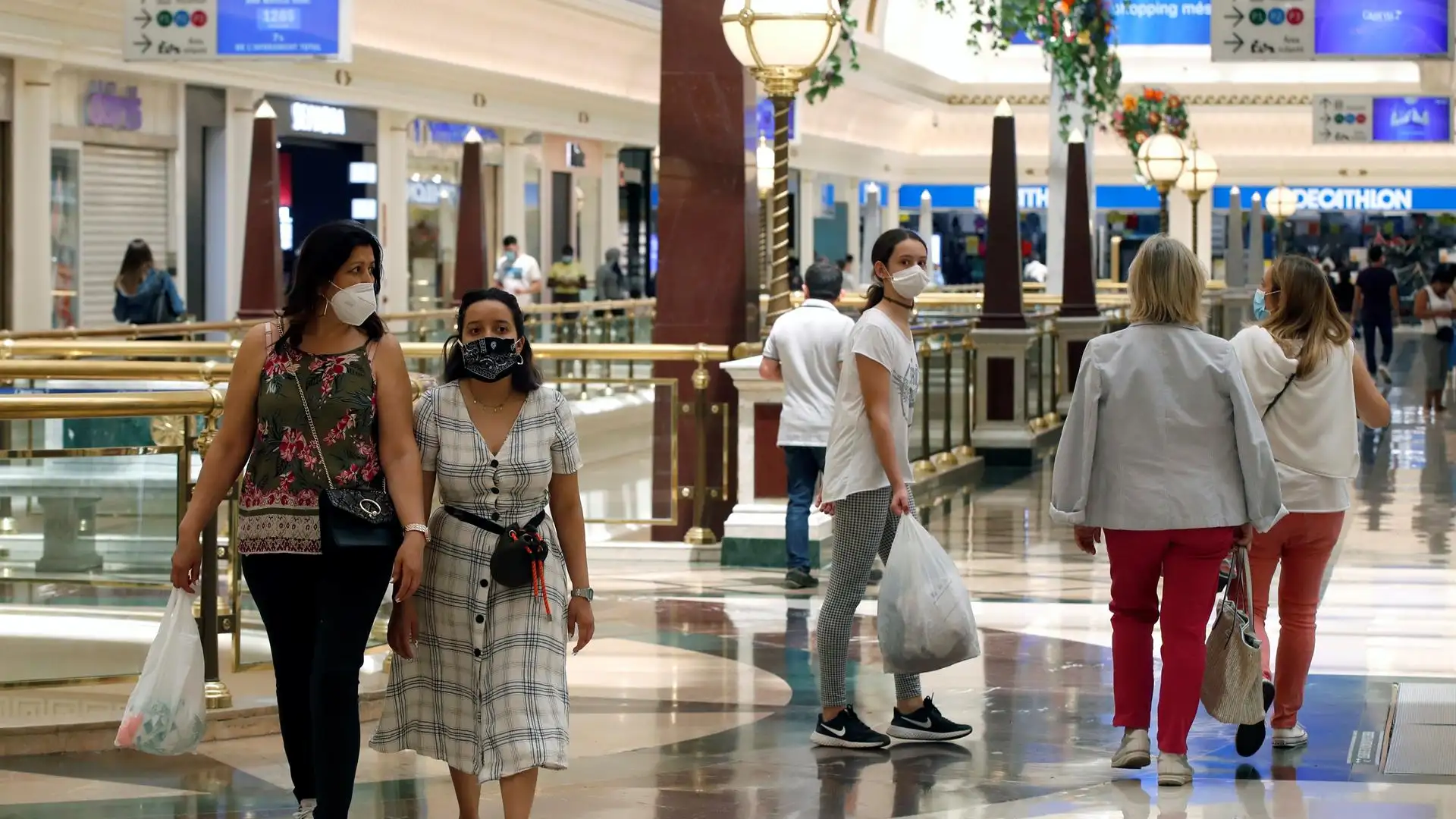 &iquest;Puede mi empresa obligarme a usar la mascarilla en interior?