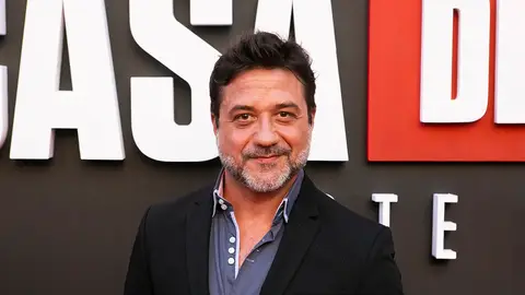 Enrique Arce en la presentación de 'La Casa de Papel' Enrique Arce en la presentación de 'La Casa de Papel'