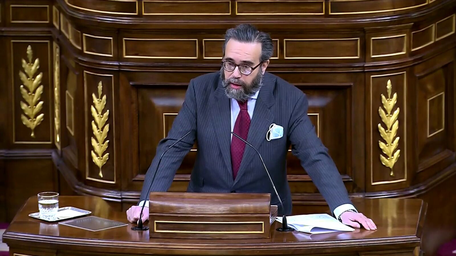 Un diputado de Vox compara a Pedro Sánchez con Adolf Hitler: 
