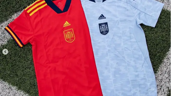 La camiseta de la Selección Española de Fútbol Femenino para la Eurocopa La camiseta de la Selección Española de Fútbol Femenino para la Eurocopa