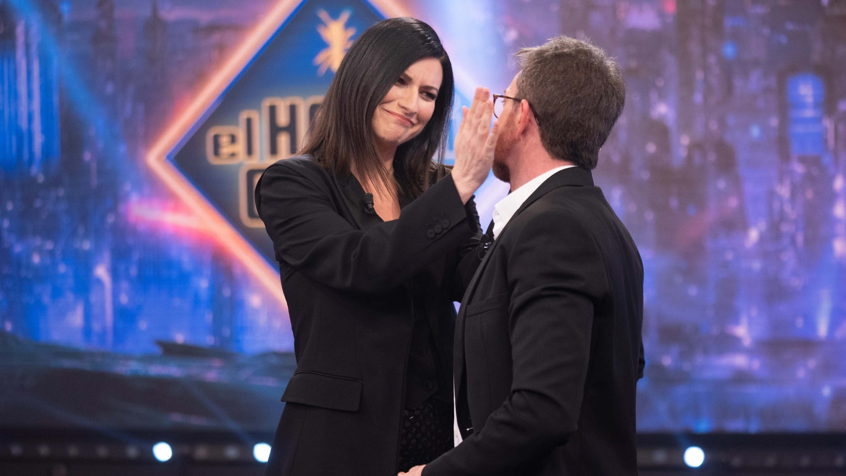 Laura Pausini llena el plató de energía con su llegada a 'El Hormiguero 3.0' Laura Pausini llena el plató de energía con su llegada a 'El Hormiguero 3.0'