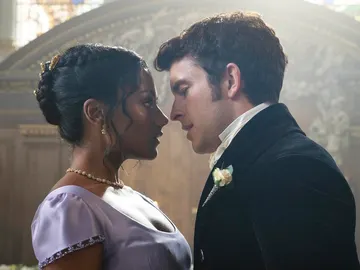 Jonathan Bailey y Simone Ashley (Anthony y Kate) en la temporada 2 de 'Los Bridgerton' Jonathan Bailey y Simone Ashley (Anthony y Kate) en la temporada 2 de 'Los Bridgerton'