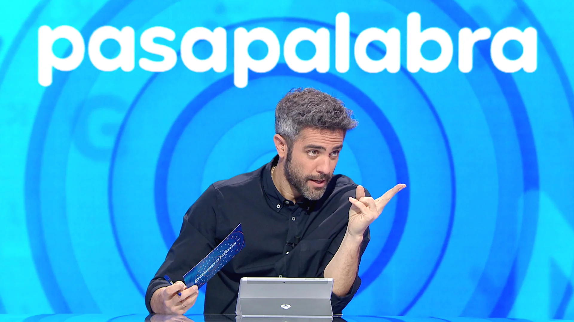 Insólita ‘penalización’ de ‘Pasapalabra’ a Orestes: ¿dos segundos menos por un chiste? Insólita ‘penalización’ de ‘Pasapalabra’ a Orestes: ¿dos segundos menos por un chiste?