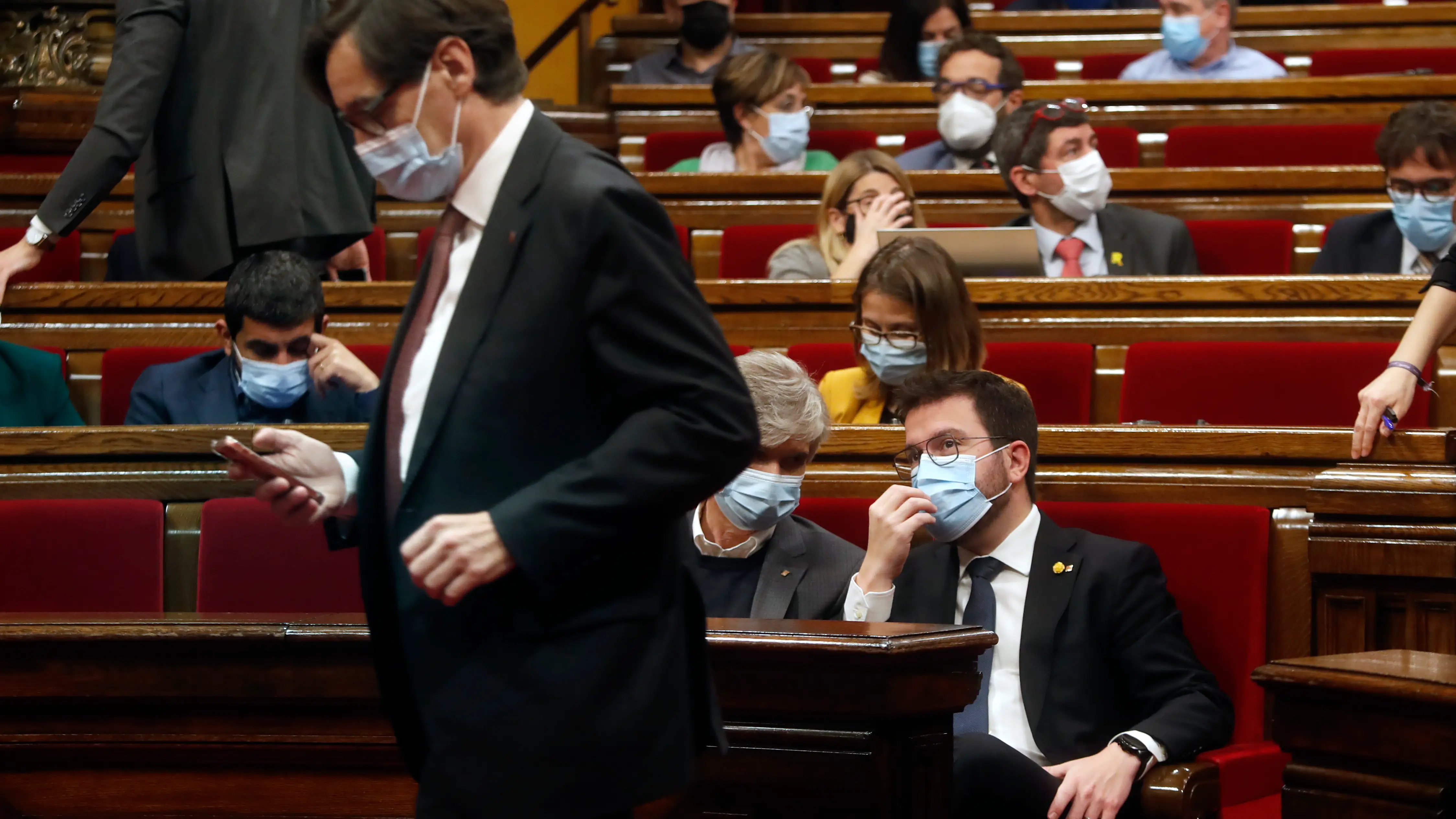 Salvador Illa y Pere Aragon&egrave;s en el Parlament de Catalu&ntilde;a