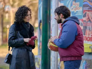 Avance semanal de 'Amar es para siempre': El sorprendente pacto entre Lucía y Salaverría Avance semanal de 'Amar es para siempre': El sorprendente pacto entre Lucía y Salaverría