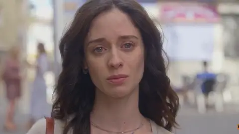 "Solo voy a estar bien si ellos están en la cárcel": ‘Alba’, el miércoles a las 22:45 horas en Antena 3 "Solo voy a estar bien si ellos están en la cárcel": ‘Alba’, el miércoles a las 22:45 horas en Antena 3