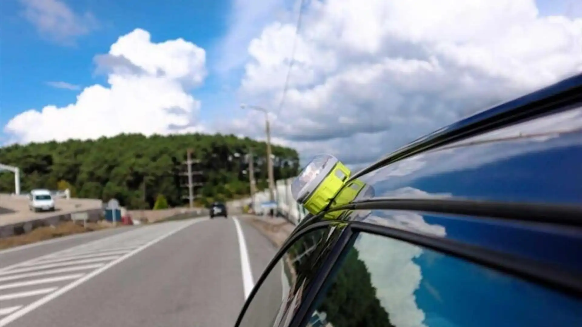 Coche en la carretera