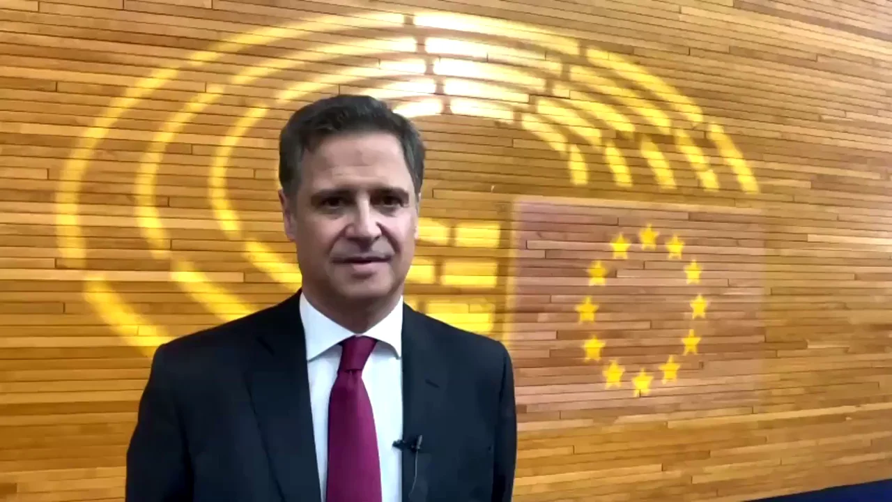As&iacute; combate la desinformaci&oacute;n el Parlamento Europeo: aprendizaje y retos para 2024