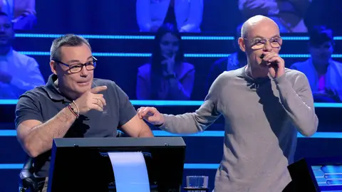 Ángel se arriesga y consigue los 10.000 euros… ¡equivocándose!: “Eso sí es suerte” El concursante ha dado con la respuesta correcta a pesar de que sus cálculos no han sido muy precisos.