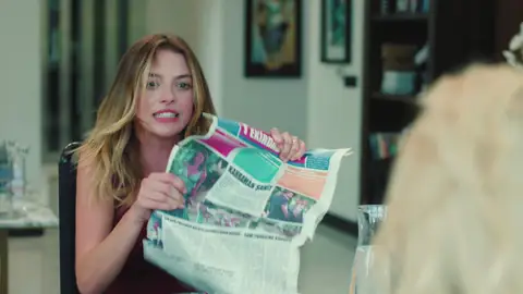 Derin, fuera de sí, descubre que Asya fue a la boda de Bahar y Melih: "Casi me muero por culpa de esa mujer" Derin se enfada al descubrir que Asya estuvo en la boda de su tío Melih y Bahar.