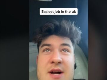 El vídeo de un joven asegurando que tiene el trabajo "más fácil del mundo" por el que ha sido despedido 