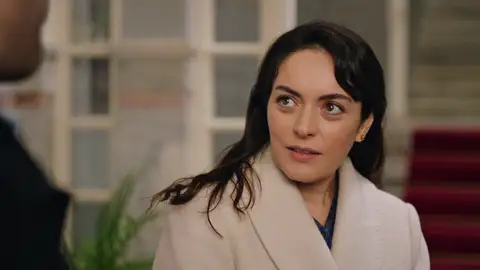 Safiye no lo tiene claro: ¿Le dirá "Sí, quiero” a Esat? Inocentes