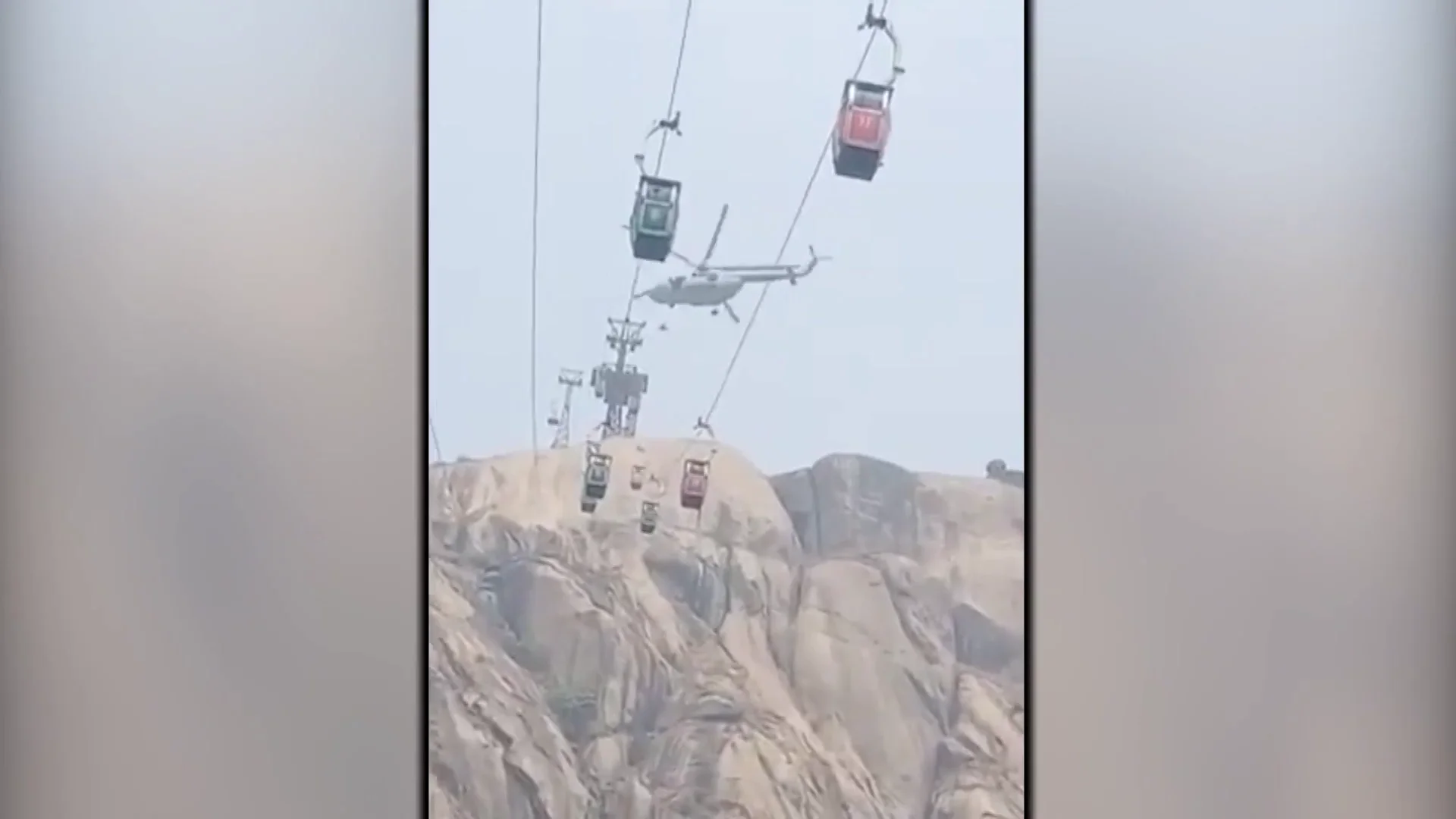 Un telef&eacute;rico sufre un accidente en India