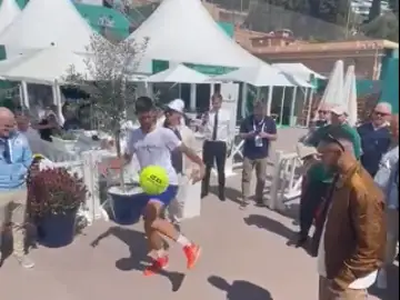Djokovic se marca un rondo con Nemyar y Verrati en Montecarlo Djokovic se marca un rondo con Nemyar y Verrati en Montecarlo
