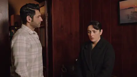 Naci advierte a Safiye: "Si te quitas el anillo de compromiso, no nos volveremos a ver" Naci advierte a Safiye: "Si te quitas el anillo de compromiso, no nos volveremos a ver"