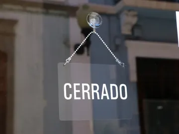 Cartel de cerrado Cartel de cerrado