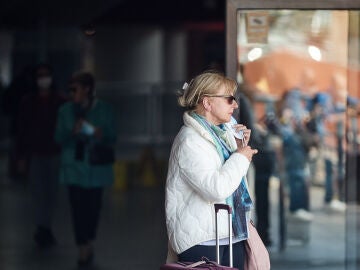 Ventajas e inconvenientes de quitarnos las mascarillas