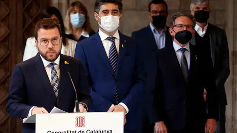 El presidente de la Generalitat, Pere Aragonès, acompañado por los miembros de su gabinete El presidente de la Generalitat, Pere Aragonès, acompañado por los miembros de su gabinete